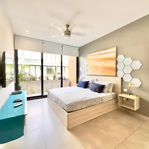 The By Menesse 2* Playa del Carmen